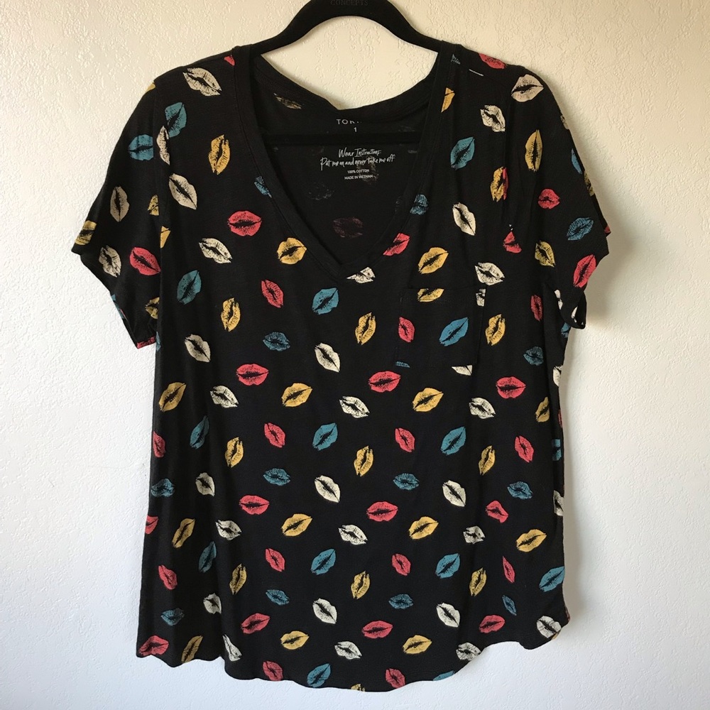 torrid black lip print heritage slub knit pocket tee